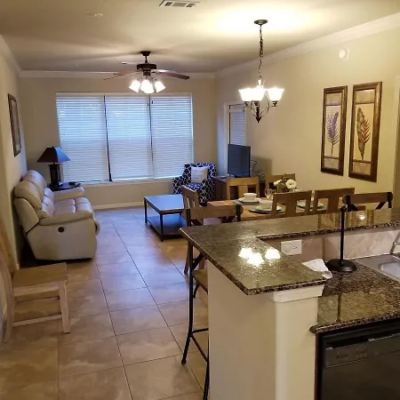 Beautiful Renovated 3 Bedroom 3 Bath Condo In Bella Piazza Resort